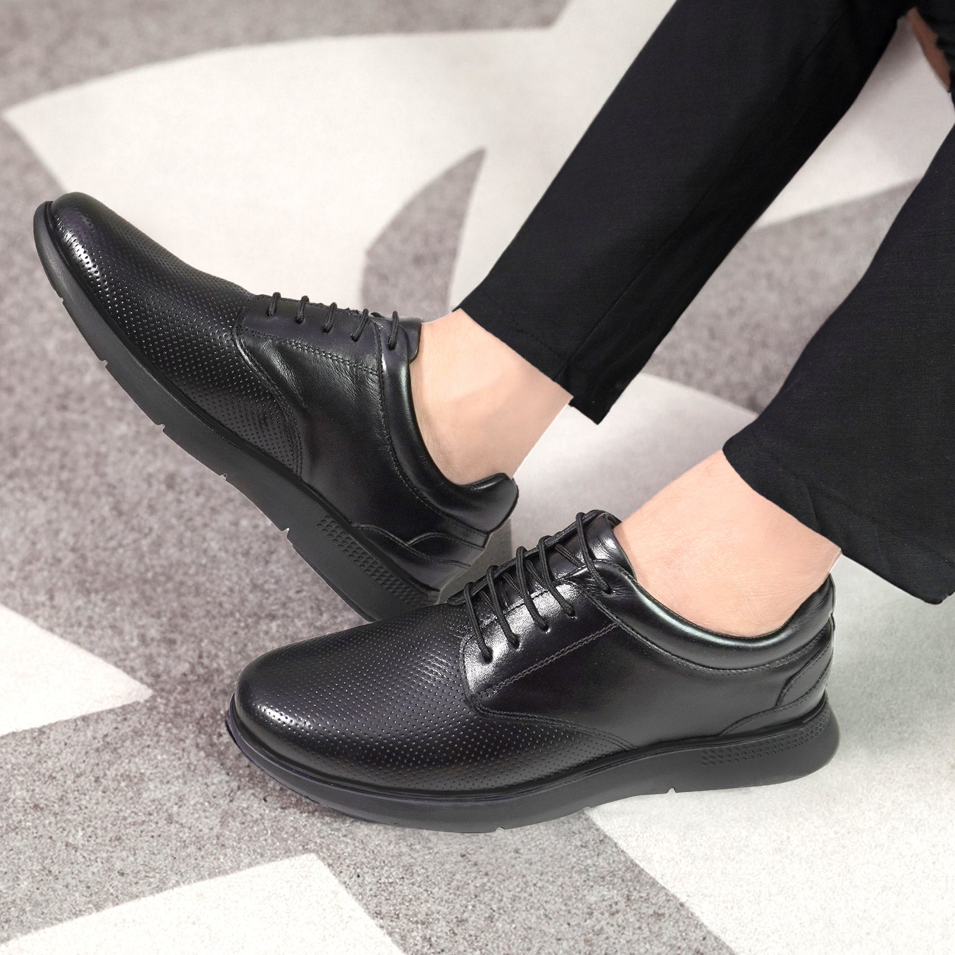 AX17 Casual Sneakers