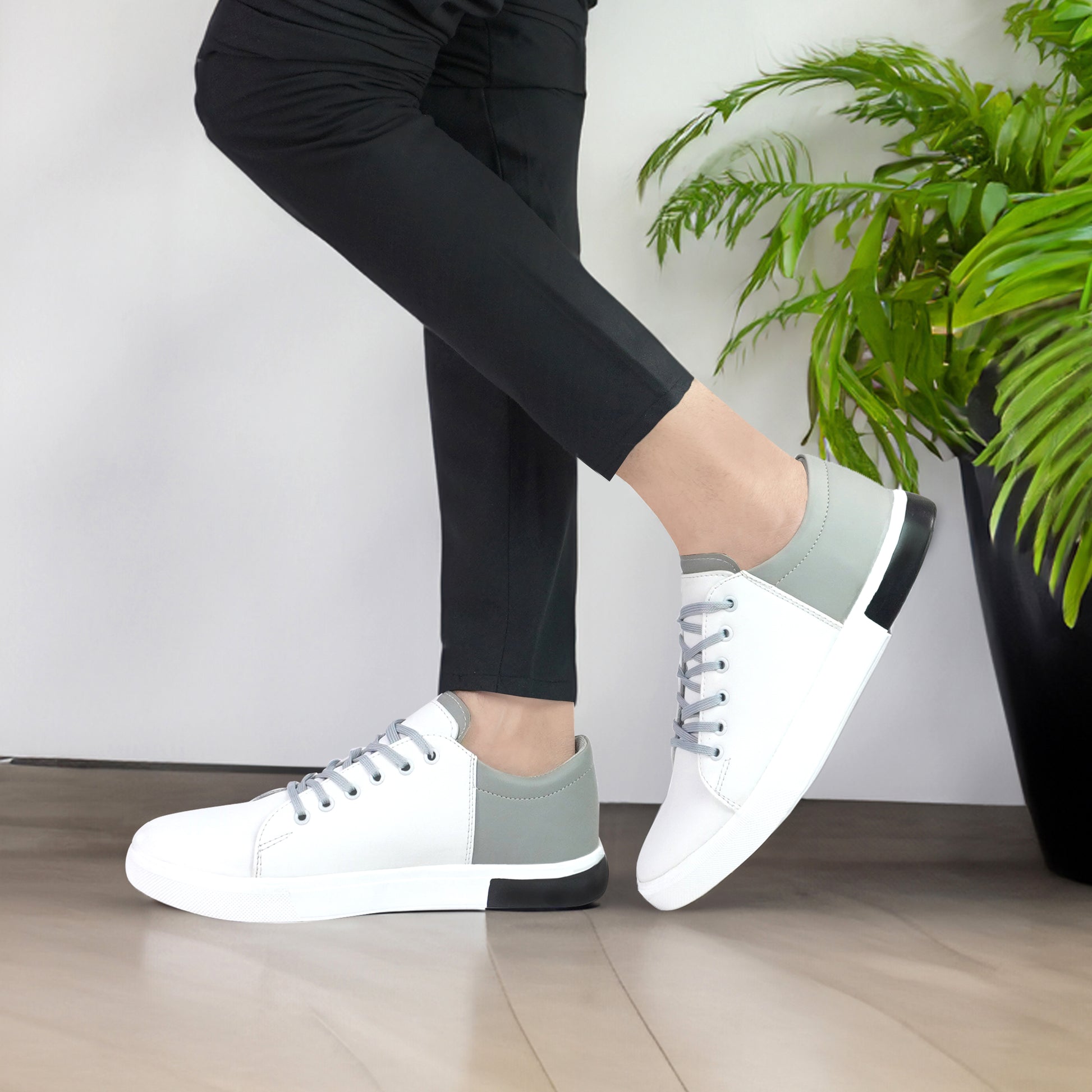 RX2 Colorblocked Sneakers